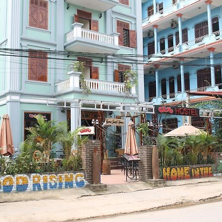 Phong Nha Gecko Hostel Донгхой Екстер'єр фото