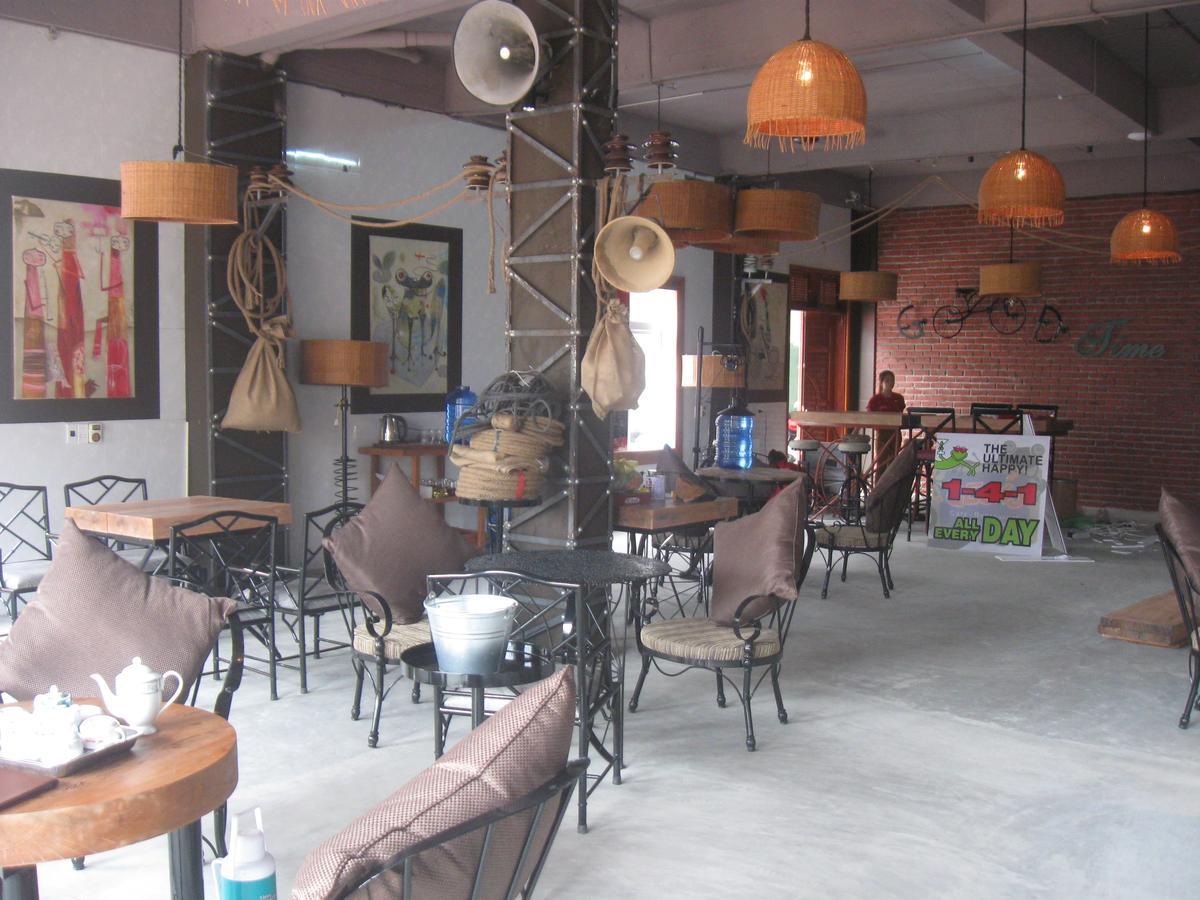 Phong Nha Gecko Hostel Донгхой Екстер'єр фото