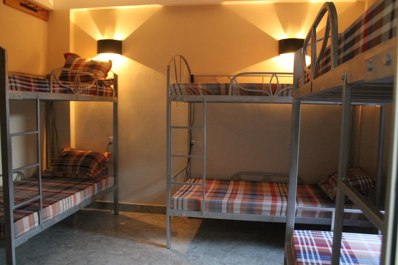 Phong Nha Gecko Hostel Донгхой Екстер'єр фото